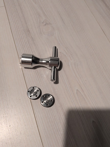 Product image 8 of 9