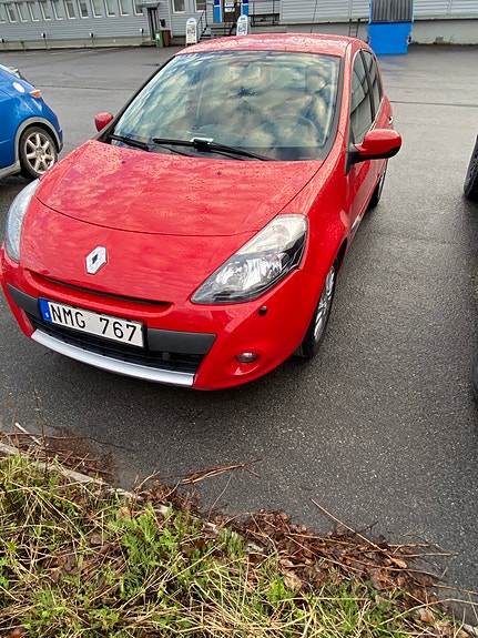 Renault Clio 2 of 5