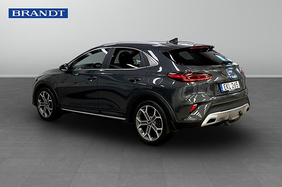 Kia XCeed 2 of 5