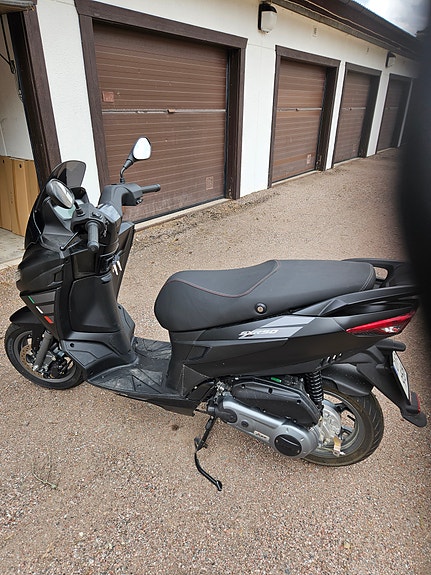 Aprilia SXR50 4 of 4