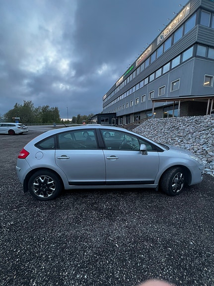 Citroen C4 2 of 5