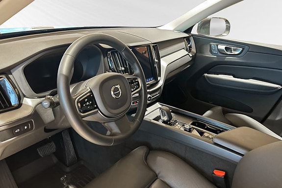 Volvo XC60 7 of 16