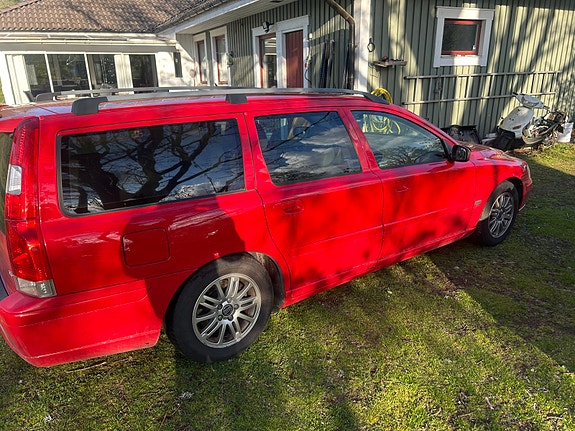 Brugt Volvo V70 2.4
