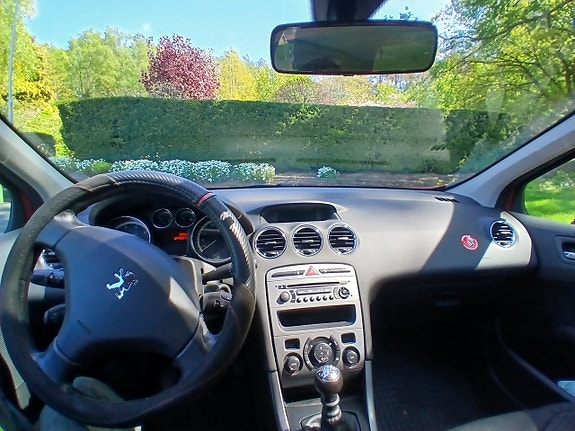 Peugeot 308 SW 5 of 5
