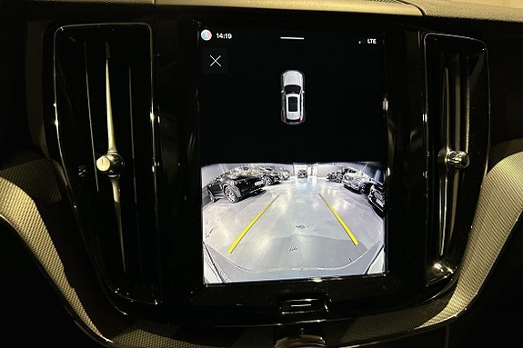 Volvo XC60 17 of 17