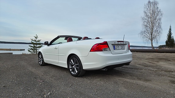 Volvo C70 4 of 5