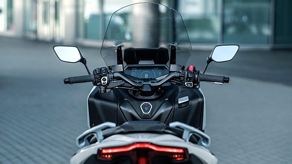 Yamaha TMAX 560 Tech MAX  2026 Omg. leverans 7 of 10