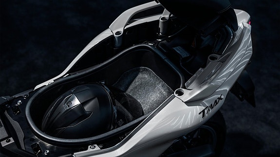 Yamaha TMAX 560 Tech MAX  2026 Omg. leverans 10 of 10