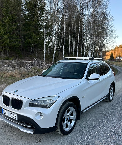 BMW X1 2 of 5