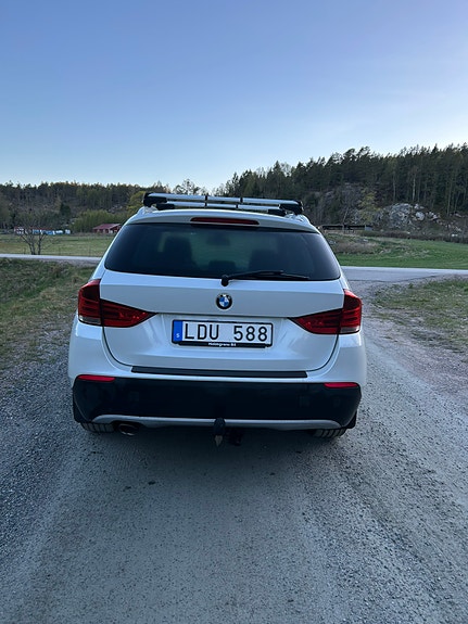 BMW X1 3 of 5