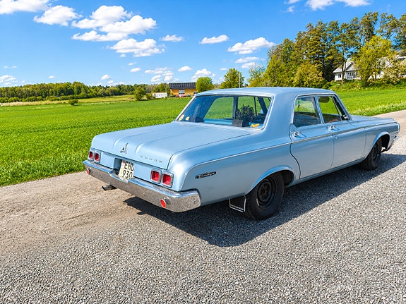 Dodge 3 of 8