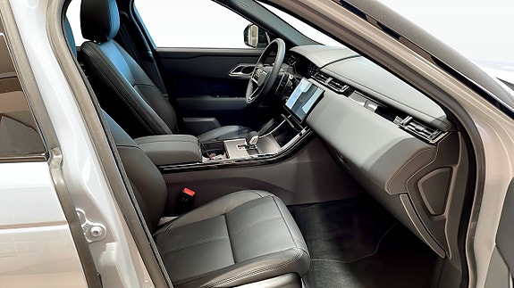 Land Rover Range Rover Velar 3 of 5