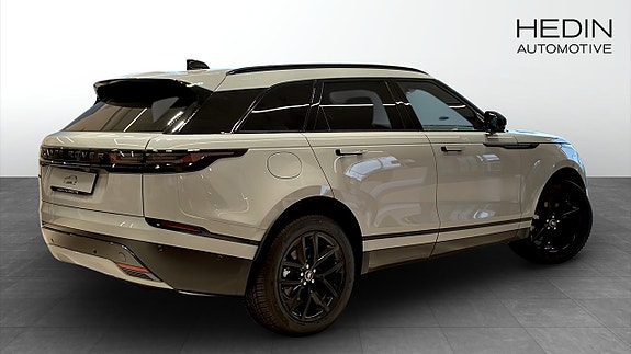 Land Rover Range Rover Velar 2 of 5