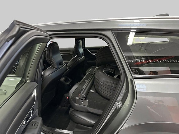 Volvo V90 Cross Country 10 of 18