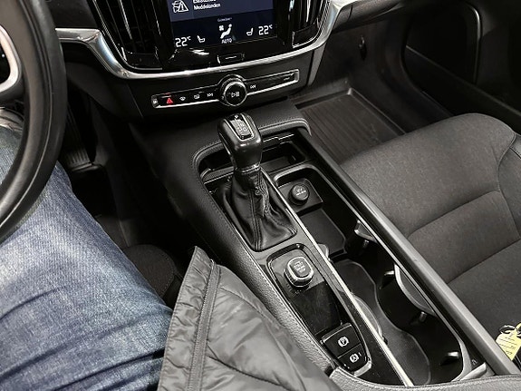 Volvo V90 Cross Country 17 of 18