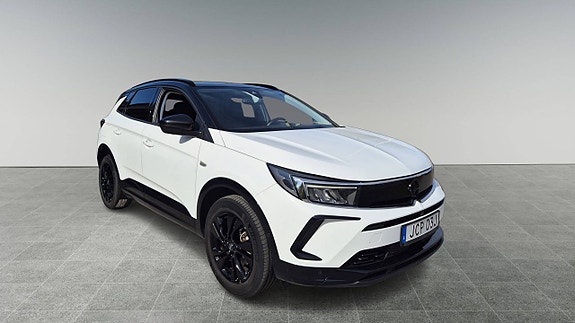 Opel Grandland X 2 of 5