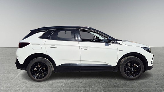 Opel Grandland X 3 of 5