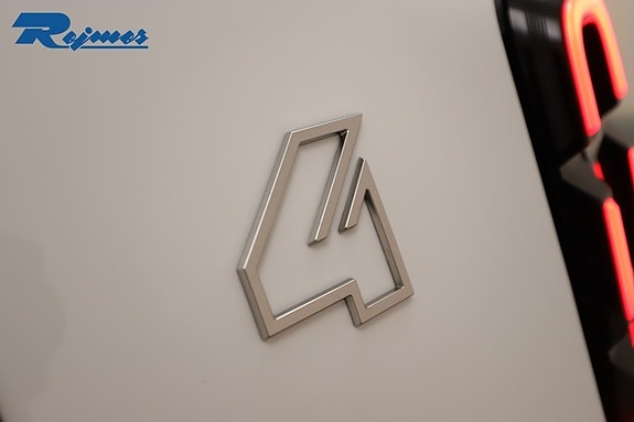 Renault 4 E-Tech 26 of 27