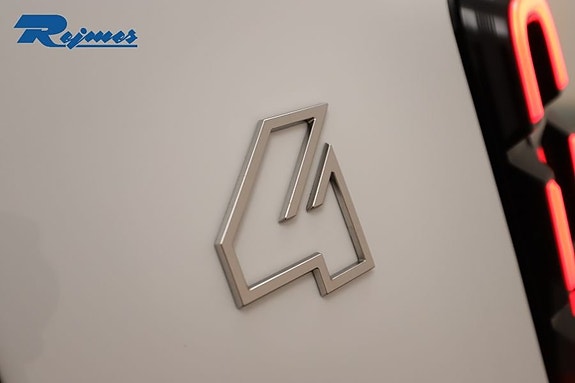 Renault 4 E-Tech 26 of 30