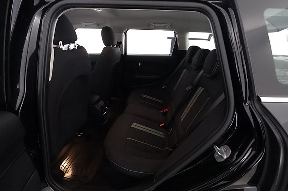 MINI Cooper S 11 of 22