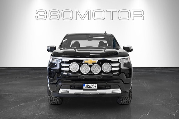 Chevrolet Silverado 1500 7 of 14