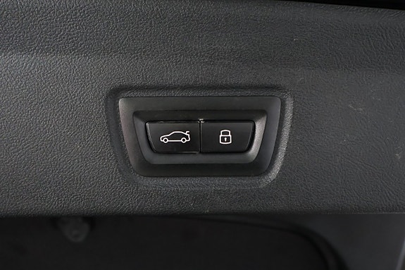 BMW i4 30 of 30