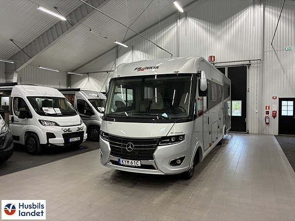 Frankia PLATIN I 8400 GD *