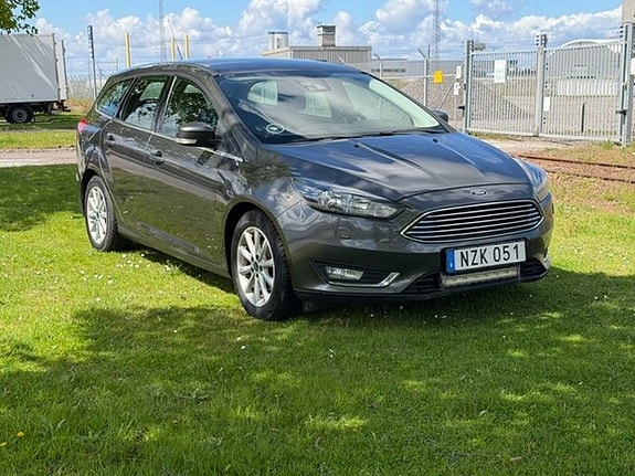 Ford Focus 3 of 7
