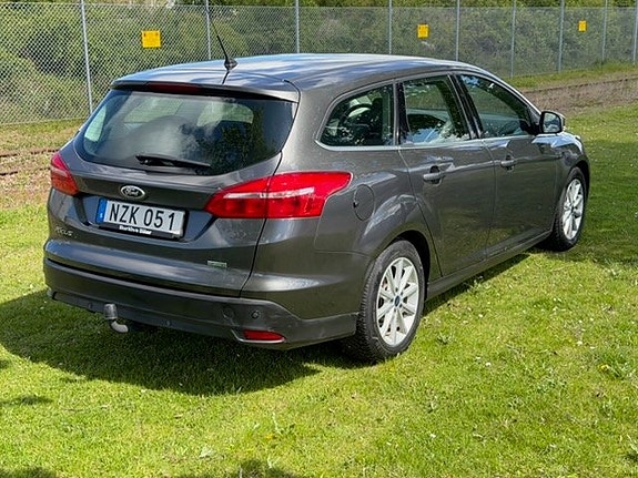 Ford Focus 4 of 7