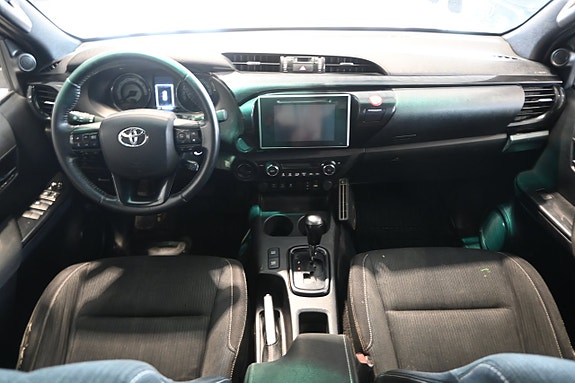 Toyota HiLux 9 of 21