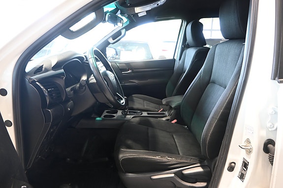 Toyota HiLux 8 of 21