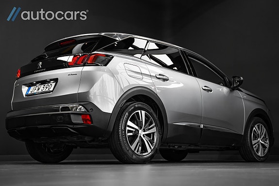 Peugeot 3008 3 of 5