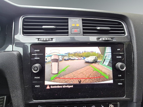 Volkswagen Golf Alltrack 15 of 15