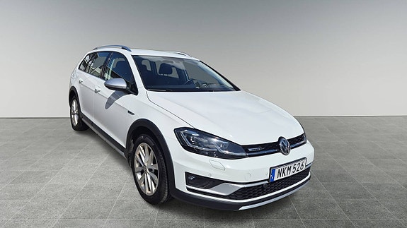 Volkswagen Golf Alltrack 6 of 15