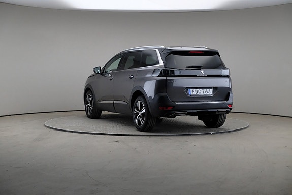 Peugeot 5008 2 of 5