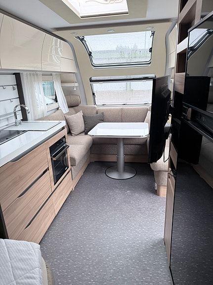 Adria Alpin 663 uk 7 of 11