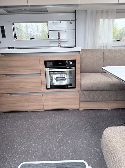 Adria Alpin 663 uk 5 of 11