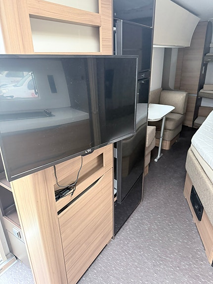 Adria Alpin 663 uk 8 of 11