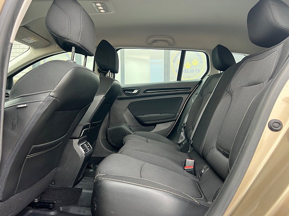 Renault Megane 12 of 26