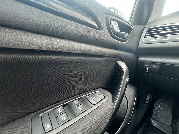 Renault Megane 17 of 26