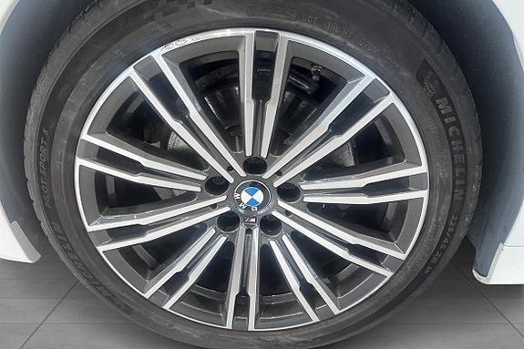 BMW 320 14 of 17