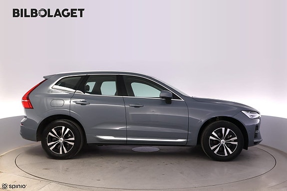 Volvo XC60 2 of 5