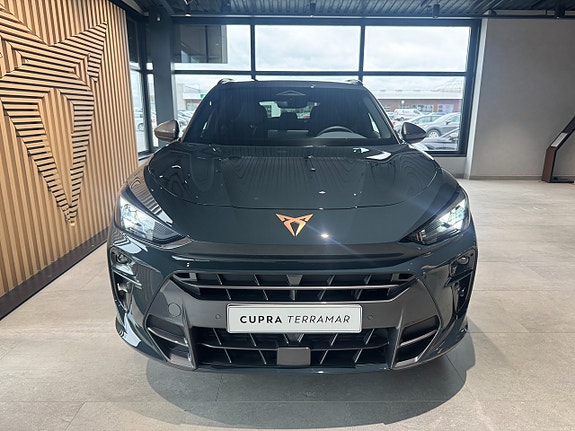 Cupra Terramar 2 of 5