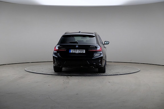 BMW 330e 5 of 25