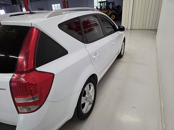 Kia Ceed 6 of 10