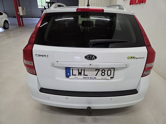 Kia Ceed 7 of 10