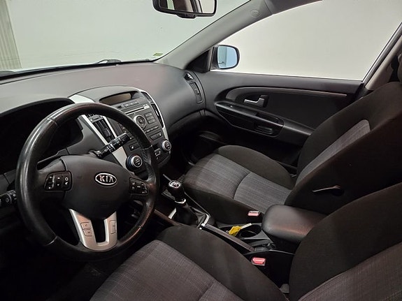 Kia Ceed 10 of 10