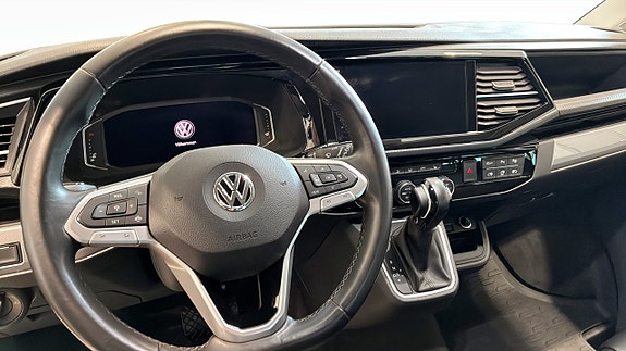 Volkswagen Multivan 4 of 12