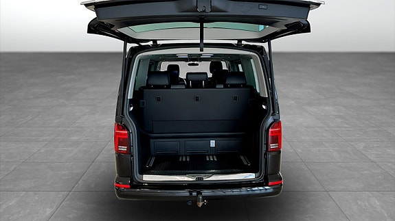 Volkswagen Multivan 10 of 12