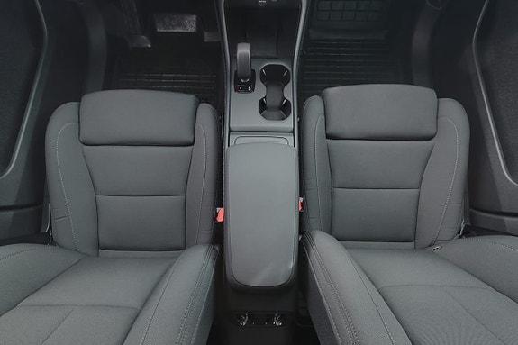 Volvo EX40 9 of 19